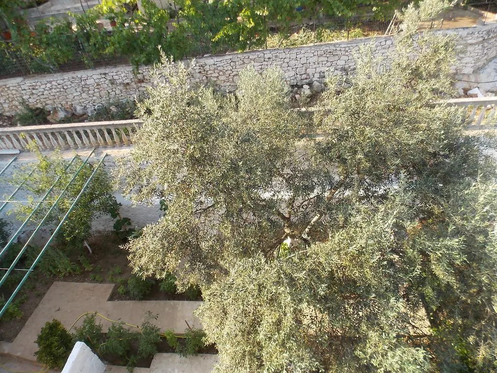 Guest House Vila Bega Sarandë